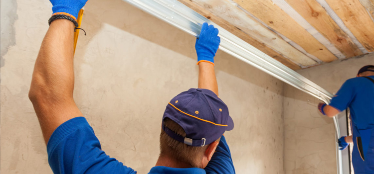 commercial overhead garage door repair in San Carlos Park