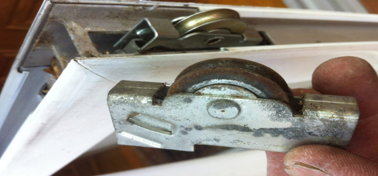 screen door roller repair in San Carlos Park